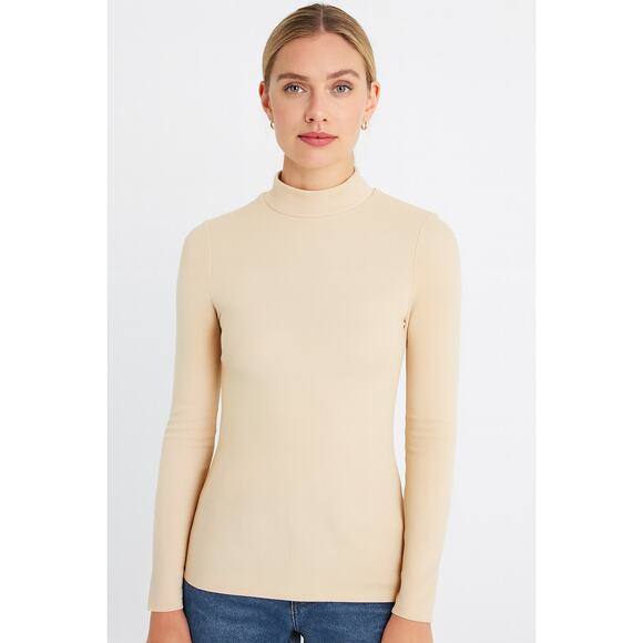 Urban Outfitters Cream Turtleneck Ribbed Long Sleeve M - Picture 1 of 5
